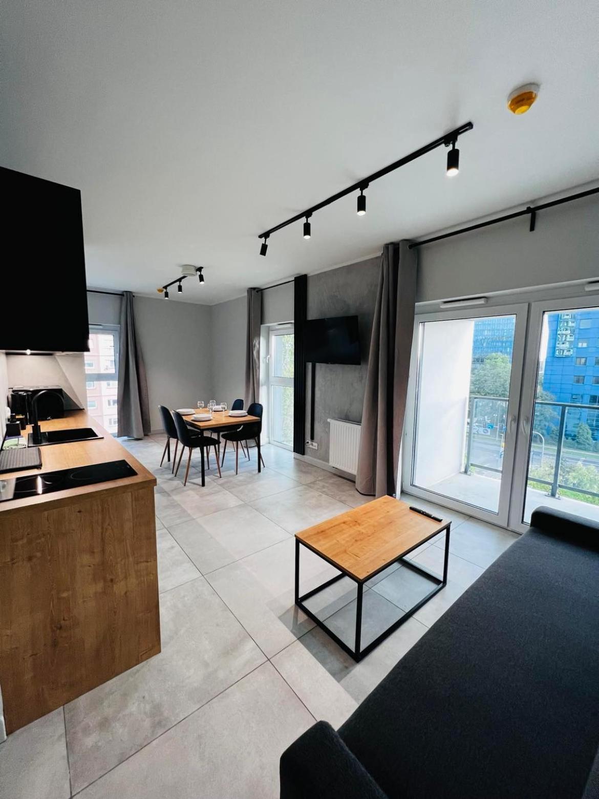 Property Apart - Legnicka Business Center - Wroclaw — Photos 3